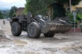 /album/fotogaleria/zaplavy-ludia-bahno-blato-povoden-povodne-prievidza-odhrnac-vojenska-technika-jpg/